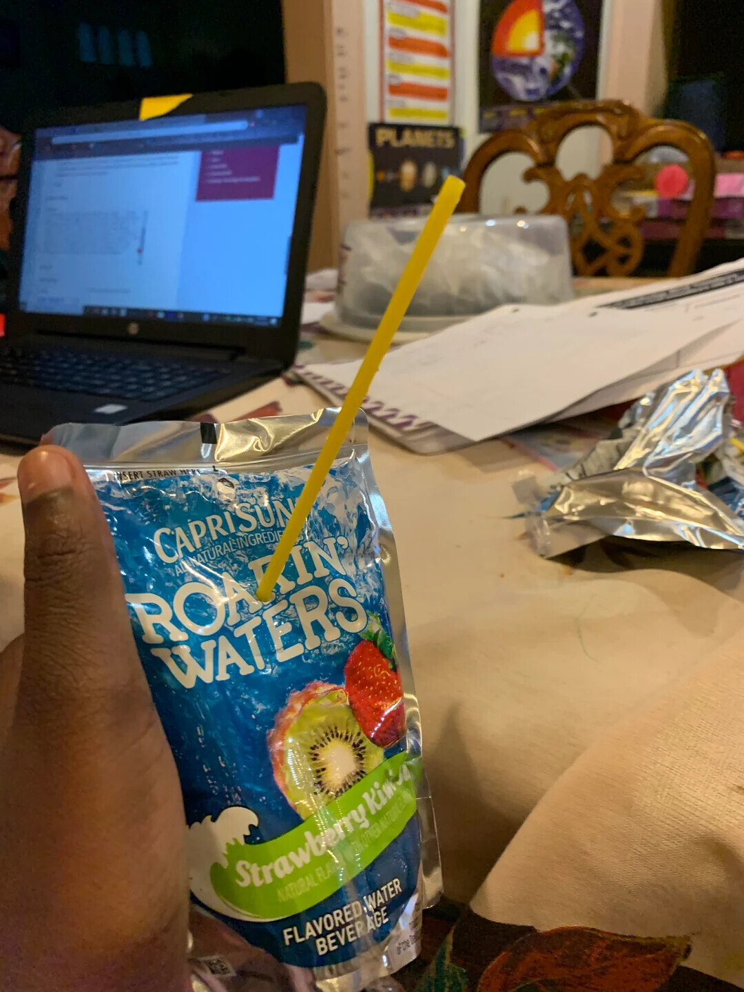 WA PLANETS INSERT STRAW MERY CAPRISUN VALINATURALINGREDIE ROARING WATERS Strawberry Kiw OG NATURAL FLA FLAVORED WATER BEVERAGE CO of the Date