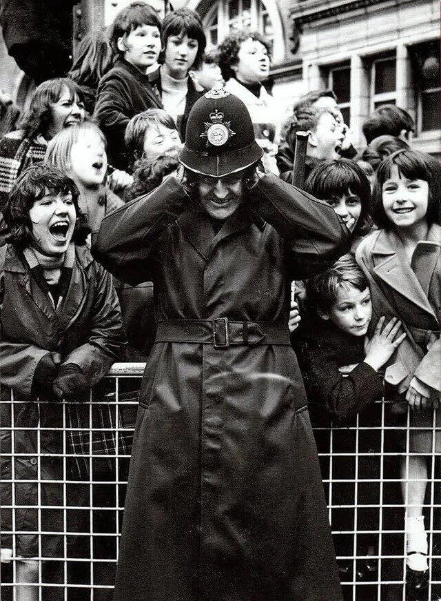 Hysterical Photos from the Peak of Beatlemania