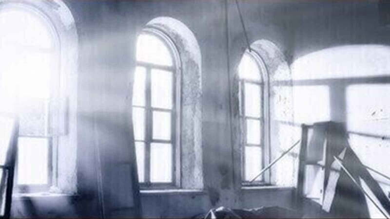 27 Terrifying Paranormal Encounters to Prep You For Halloween