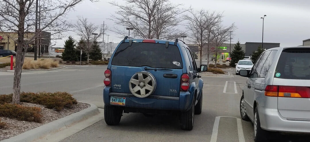 Jeep 4x4 37L LIMITED 847 AAX