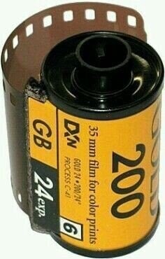 200 35 mm film for color prints GOLD 24 200/24° DXN PROCESS C-41 6 24exp. GB