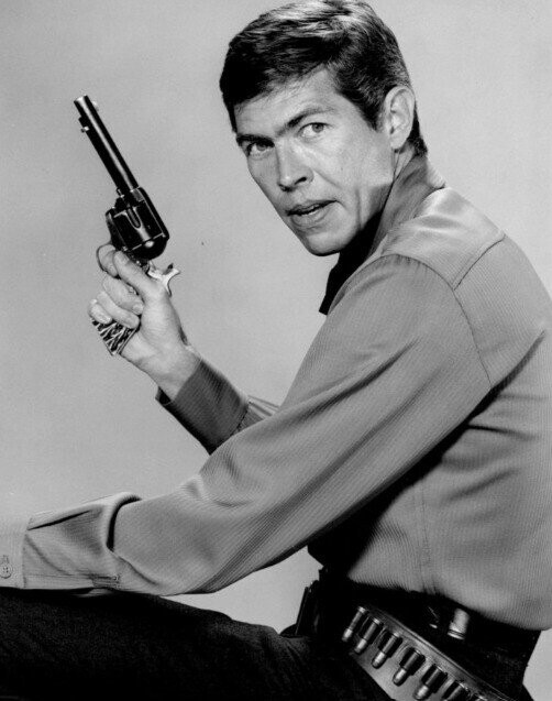 20 Old School Actors Looking Buff and Cool