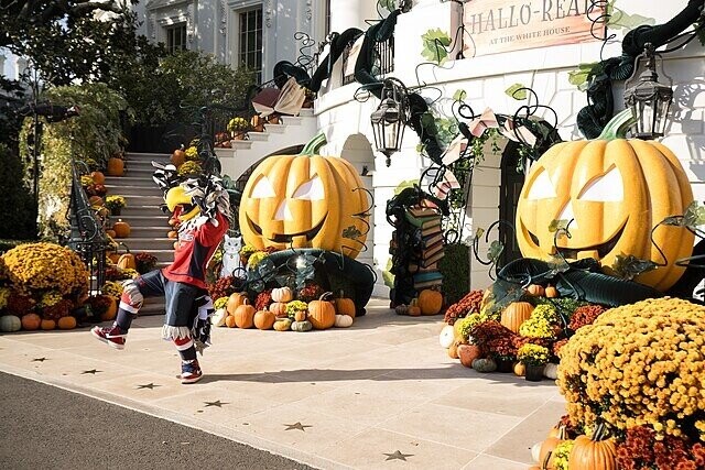 Times the White House Looked More Cursed Than Clean