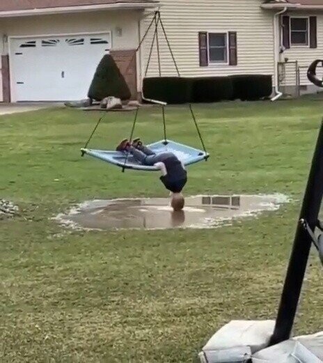 Photos That Could Have Used Some Common Sense