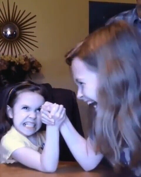 20 Photos Showing There Are Two Types of People