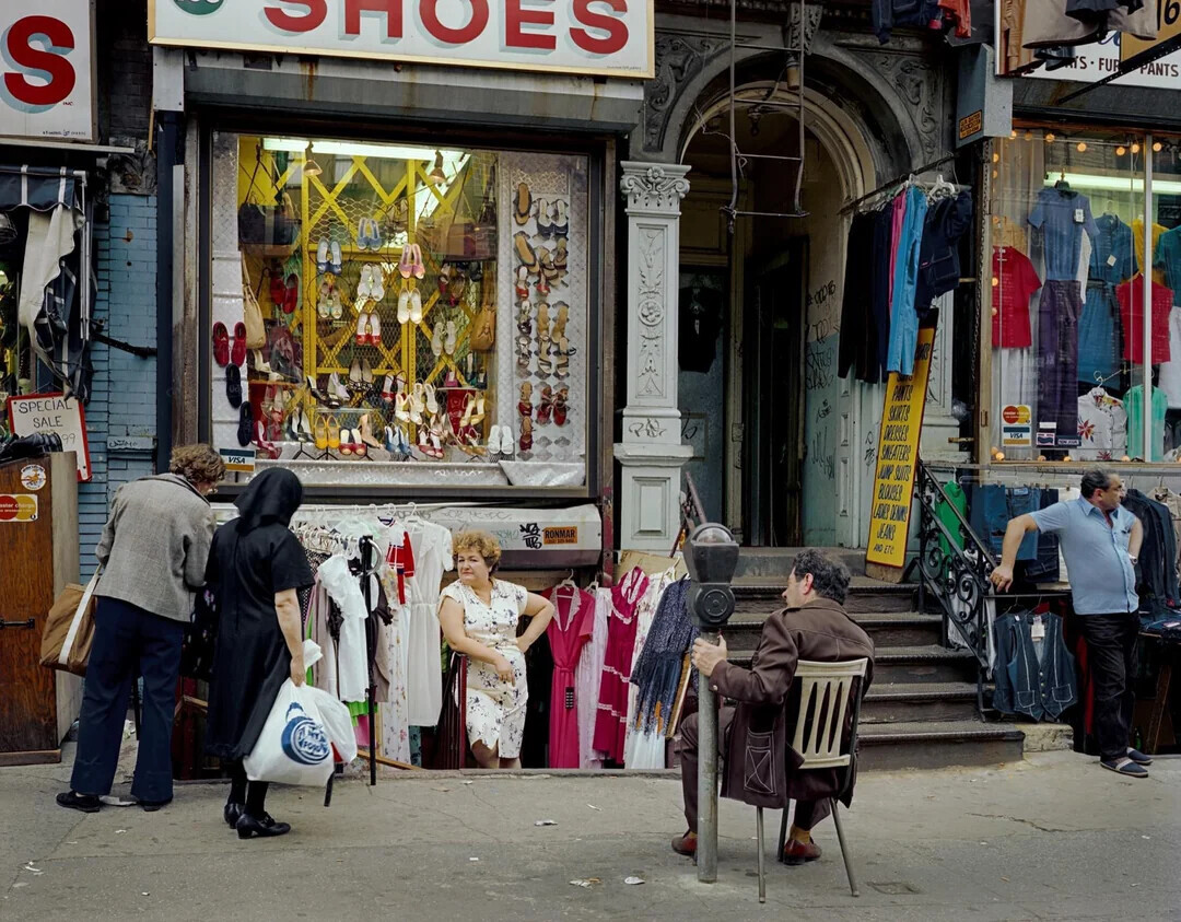 SHOES 16 S INK TS FUR PANTS 900% D a NTA any PANTS SPECIAL في SKIRTS SALE DRESSES 99 40g VIVA SMEATERS VISA JUNP SLAISS BLOUGES ate LADES DEMKS JEANS RONMAR AND ETE