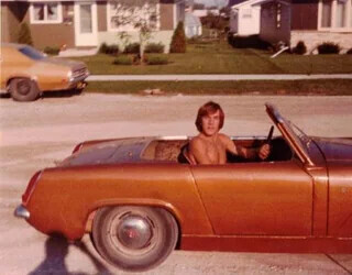 Capturing the ’70s Spirit in Timeless Moments