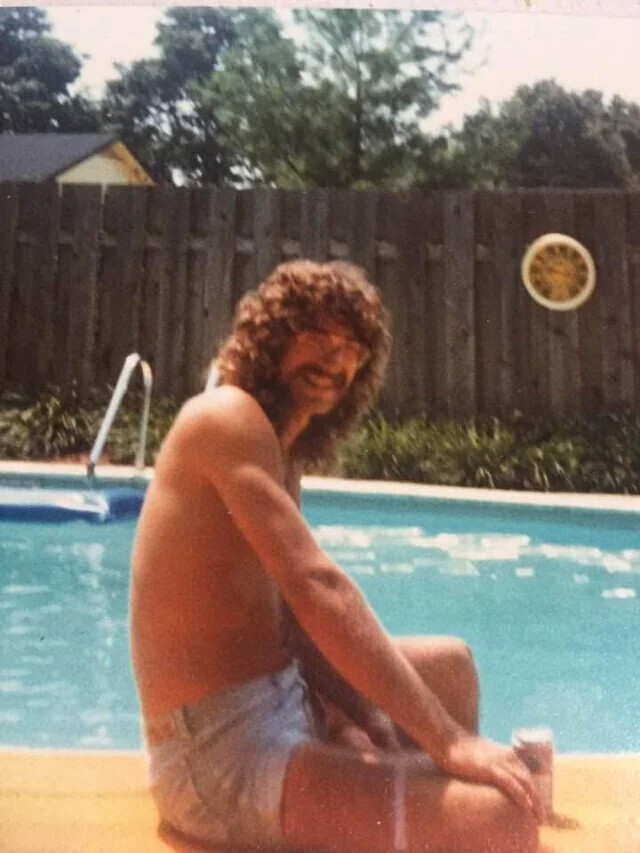 Capturing the ’70s Spirit in Timeless Moments