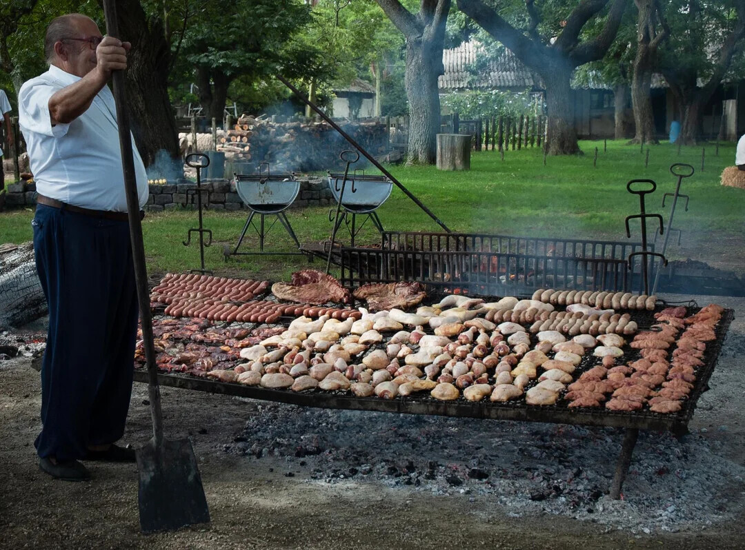 Photos That Get Stranger the Closer You Look