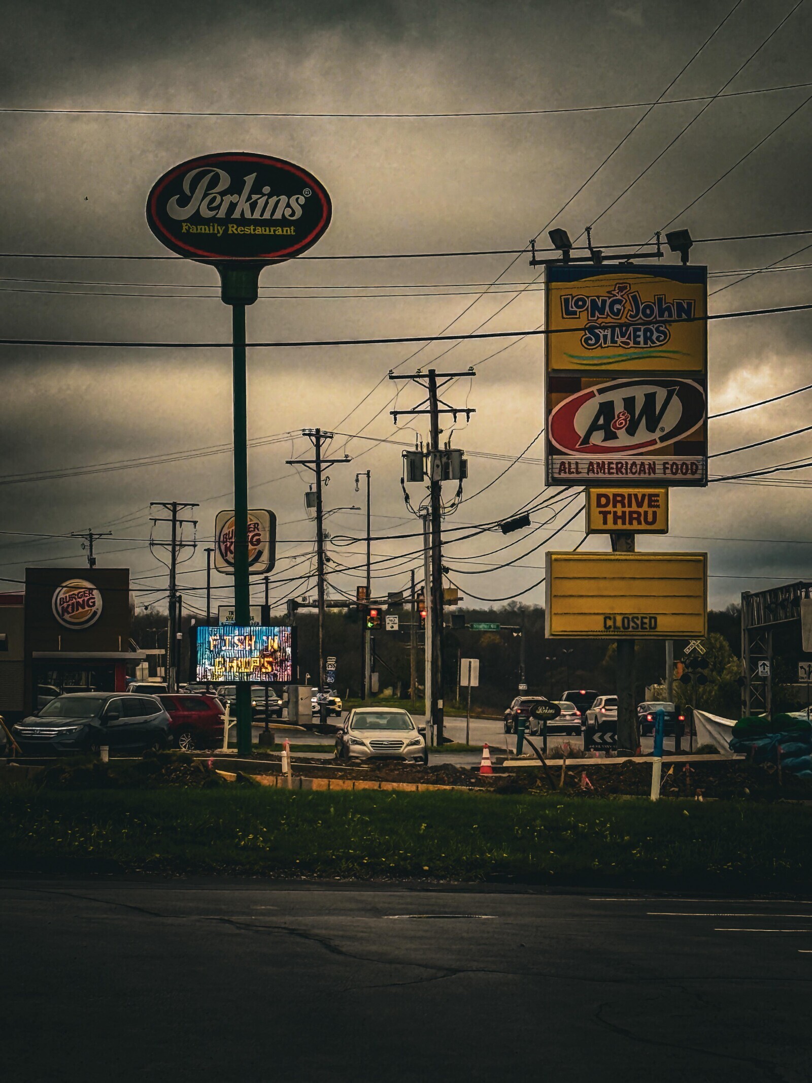 Perkins® Family Restaurant LONG JohN SILVERS AW ALL AMERICAN FOOD DRIVE THRU BURGER KING CLOSED FISH PIN THES 