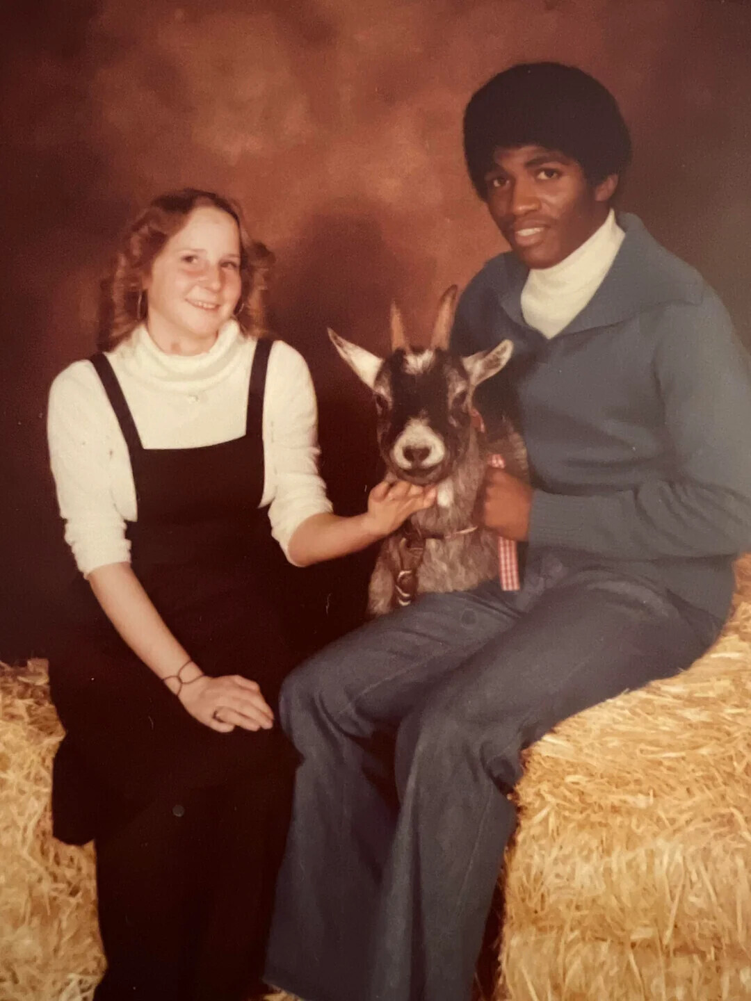 Capturing the ’70s Spirit in Timeless Moments