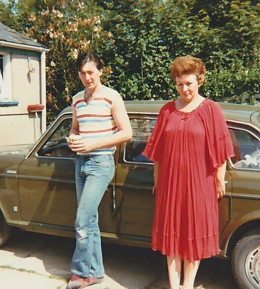 Capturing the ’70s Spirit in Timeless Moments