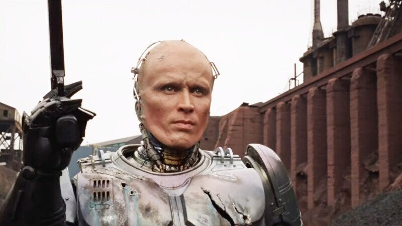 25 Can’t-Miss Movie Facts That You’ll Want to Tape Your Eyelids Open For