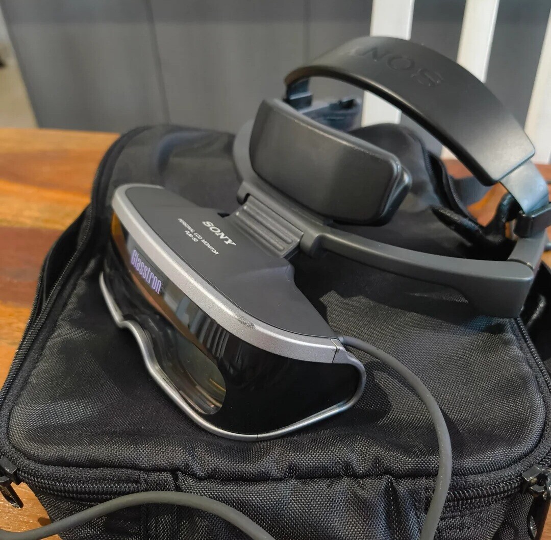 NOS SONY PERSONAL LCD MONITOR PLAI-SO