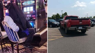 Memorable Images Showing Life’s Strange Public Moments