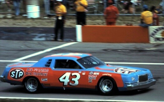 Classic Stock Cars and Their Gorgeous Looks