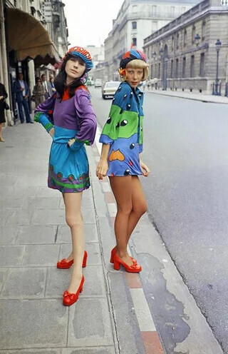 Interesting Images of Life in Paris During the ’70s