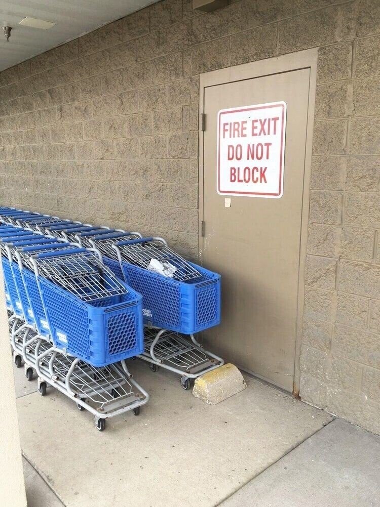 FIRE EXIT DO NOT BLOCK OBBY JOBBY