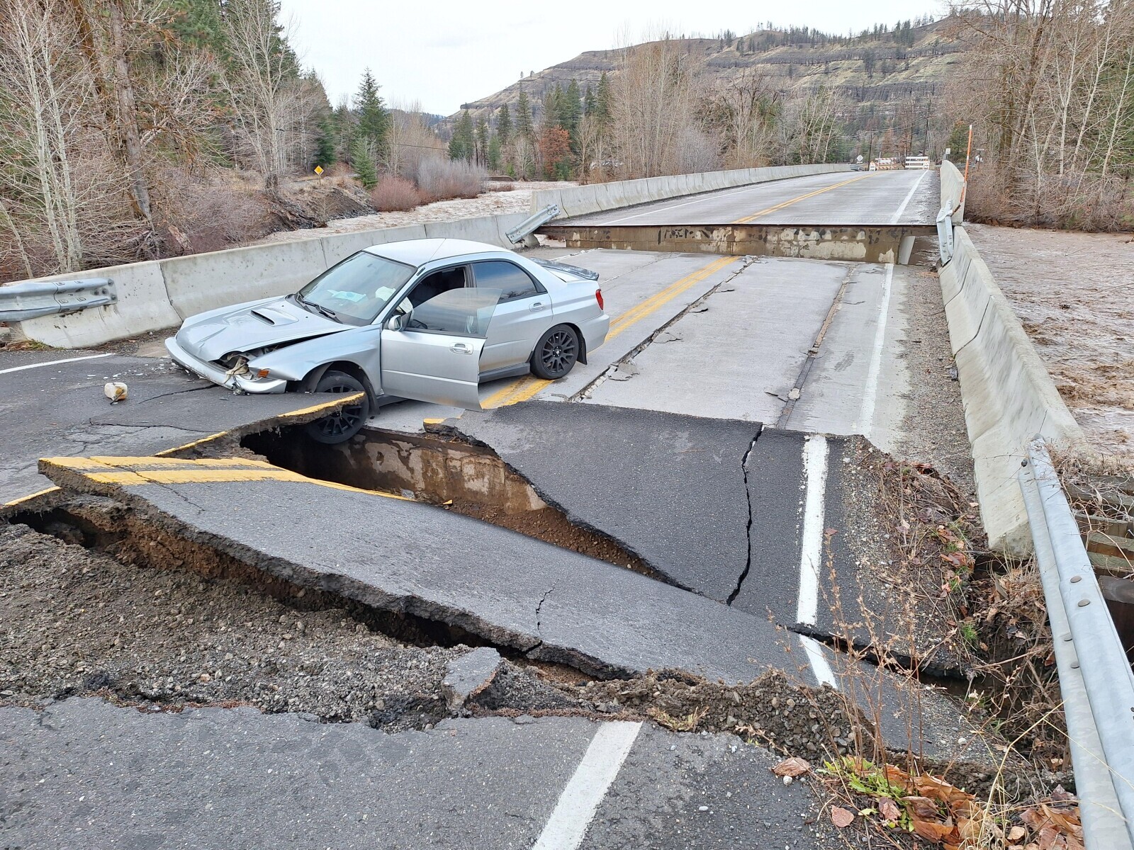 Embarrassing Photos of People Who Need an Alibi ASAP