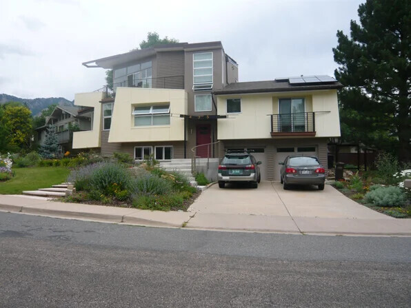 15 Sad Modern Homes Looking Like Lego for Adults