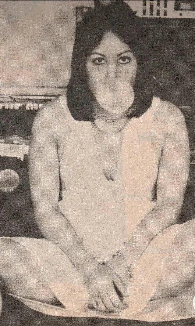 Photos Where Classic Rockstars Pretended to be Normal