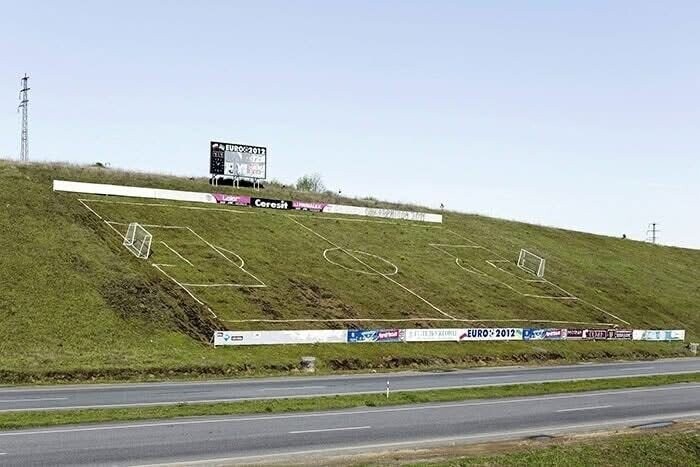 EUROG2012 YE Ceresit ARE EURO:2012