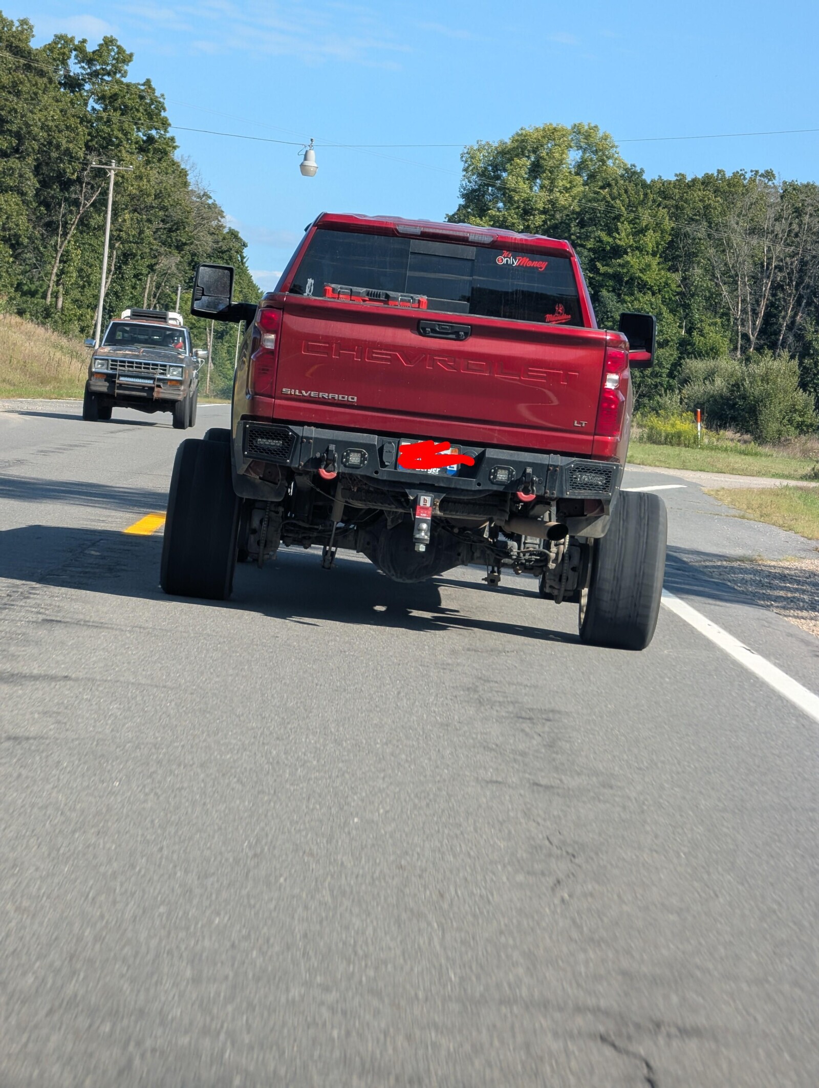 OnlyMoney CHEVROLET SILVERADO