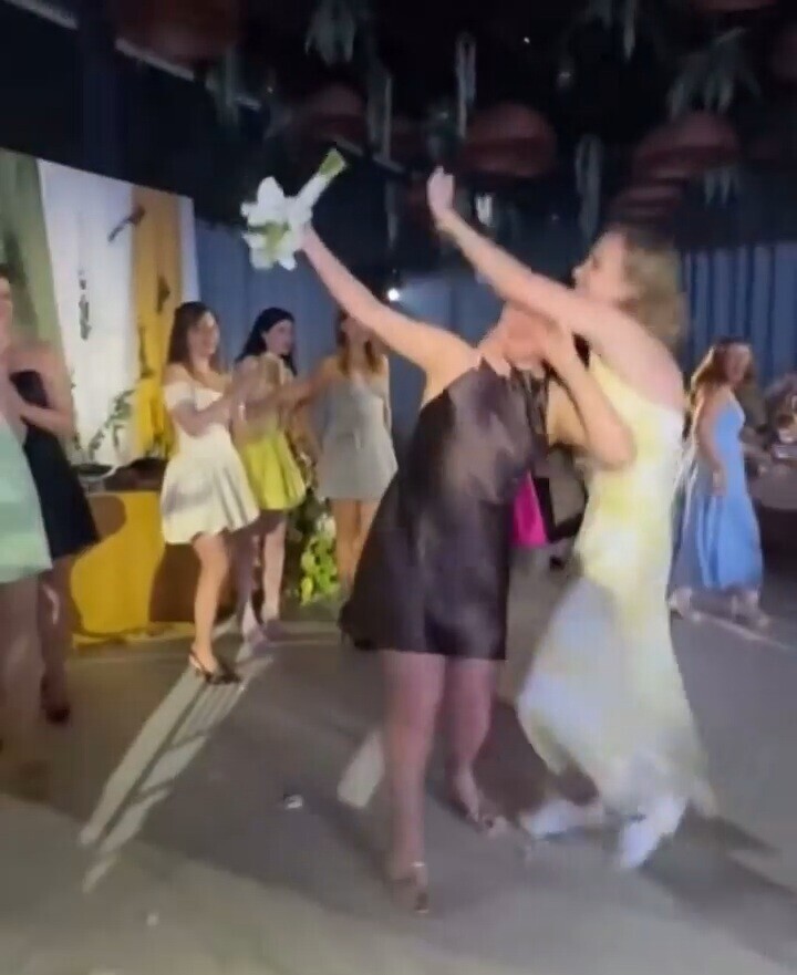 Embarrassing Photos of People Who Need an Alibi ASAP