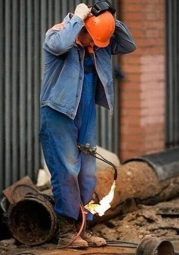 20 Photos Where an 'Eye Roll' is the Normal Reaction