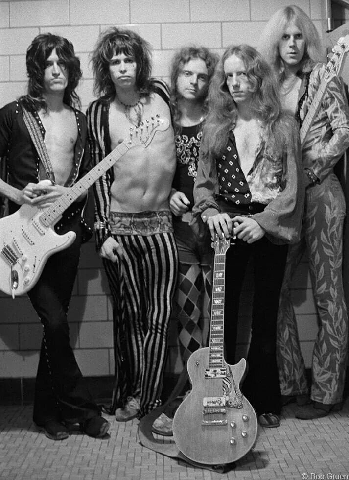 Bands Who Hated Each Other but Still Made Great Music