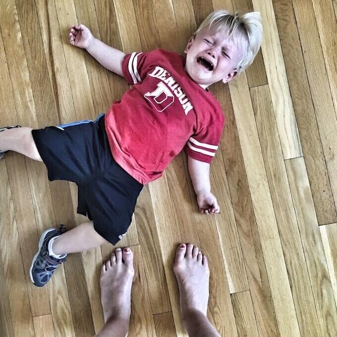 20 Photos Of Kids Right After They Broke Something