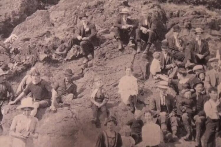 Historical ‘Time Travelers’ Allegedly Caught on Camera