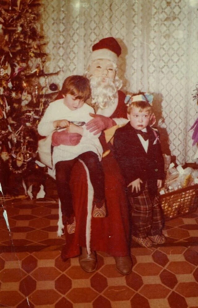 20 Santas Who Seem Much More Naughty Than Nice