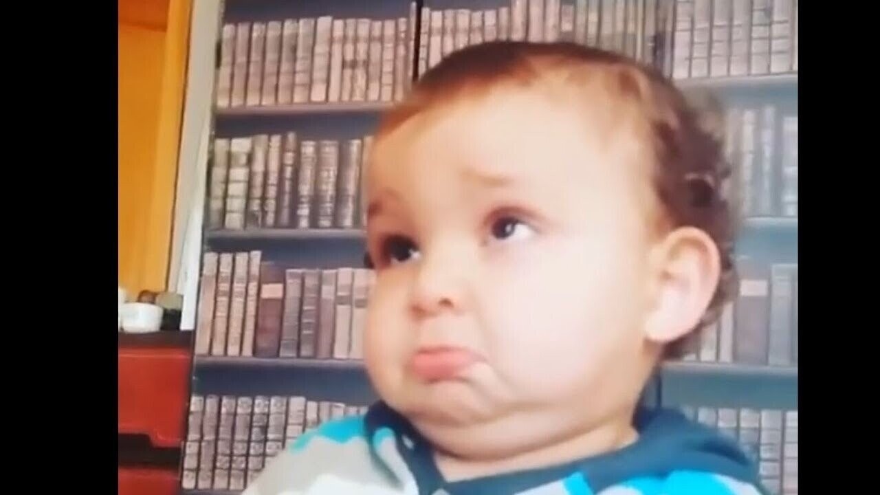 20 Photos Of Kids Right After They Broke Something