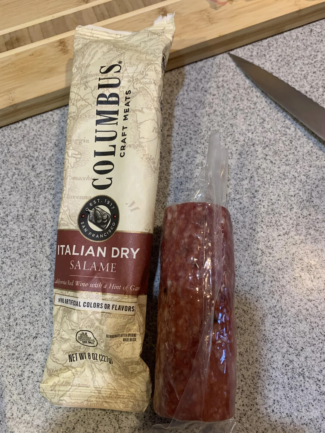 CRAFT MEATS macchi COLUMBUS. avenna EST 1917 SAN FRANCISCO ITALIAN DRY SALAME California Red Wine with a Hint of Gar ENO ARTIFICIAL COLORS OR FLAVORS OPAL REFRIGEBATE AFTER OPENING MADE IN USA AGRIC EST. NET WT 8 OZ (227g)