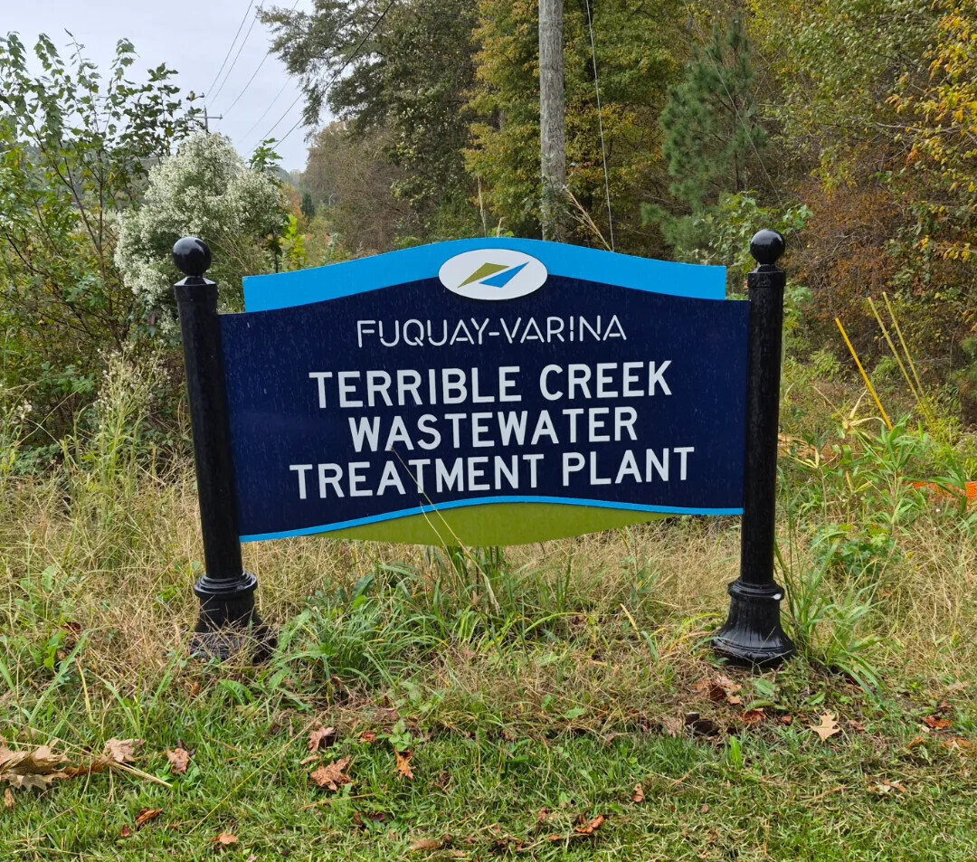 Funny Signs That Make You Question This Entire Country