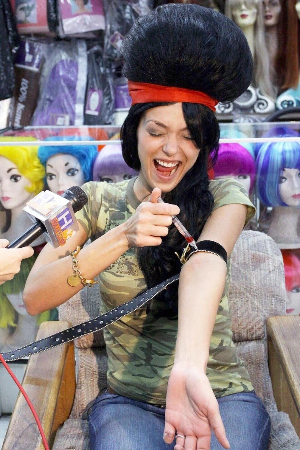 100% Kanek H HOLLYSCOOP 