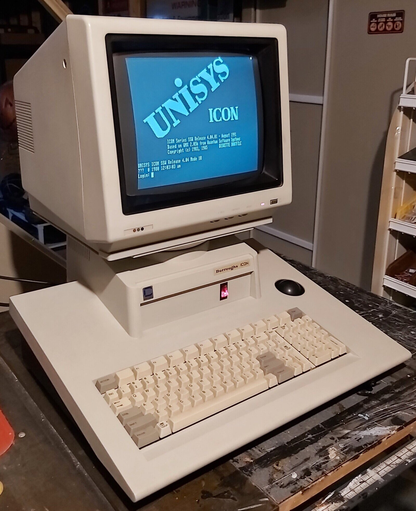 WARNIN UNISYS ICON ICON Series SSW Release 4.04.01 August 1991 Based on QNX 2.05b from Quantus Softuare Systees Copyright (c) 1983, 1985 DISKETTE JOOTFILE UNISYS ICON SSW Release 4.04 Mode 18 ??? 0 1980 12:03:03 an Login: Burroughs ICON O SHOP