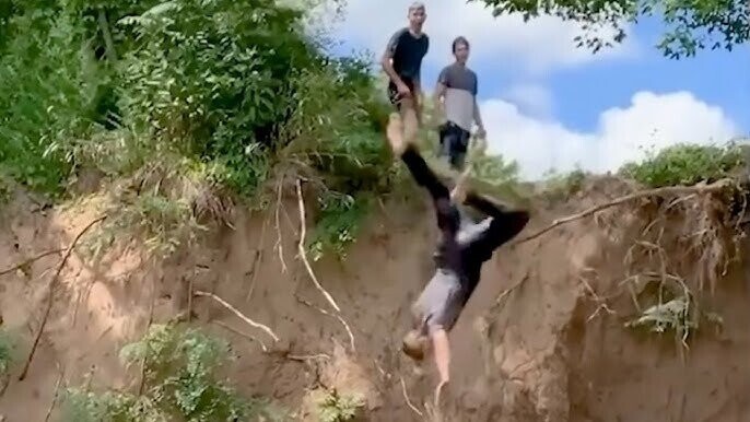 Photos Where Gravity Is Still Undefeated