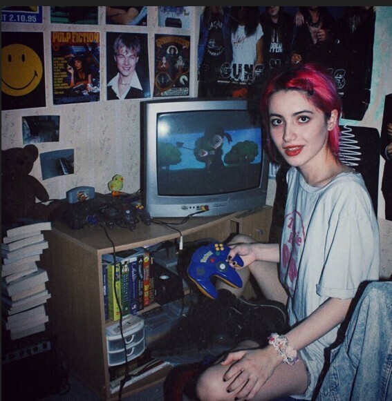 T 2.10.95 PULP FICTION PPEN - - I GUN - 2 He TOKYO WESTITO TEC