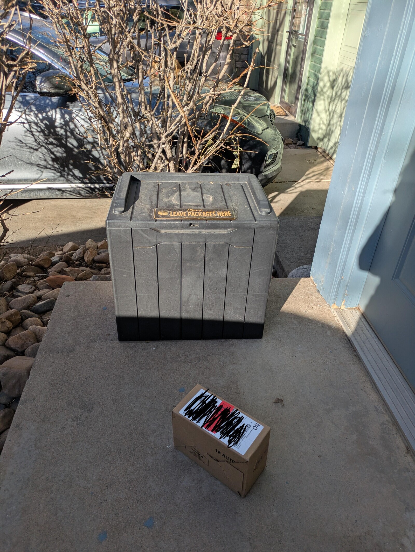 LEAVE PACKAGES HERE ON 18 AUT