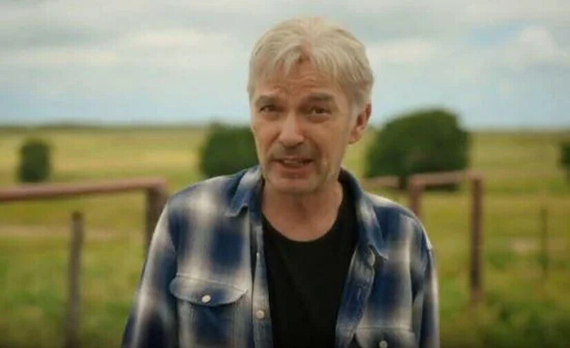 15 Celebs Who Found Themselves in the Randomest Ads