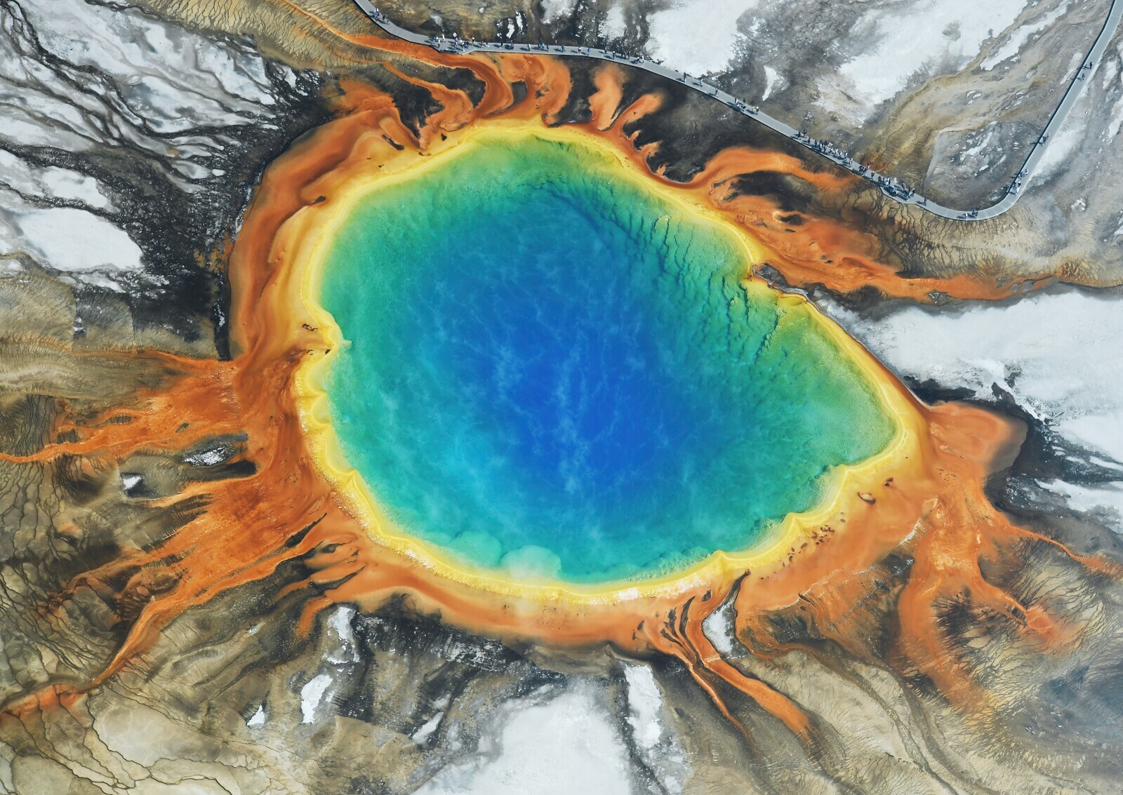 Striking Photos of Yellowstone, America's Unique Land