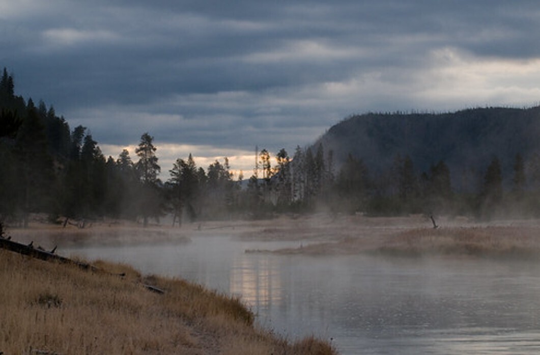 Striking Photos of Yellowstone, America's Unique Land