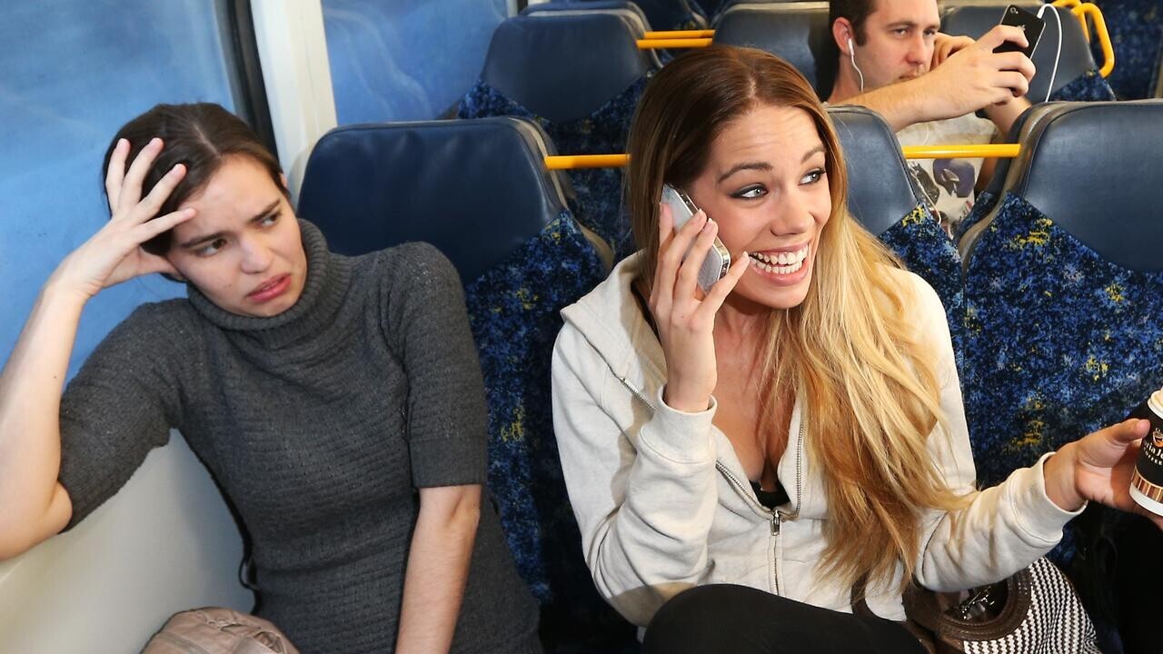 Things People Know Are Irritating And Do Anyway