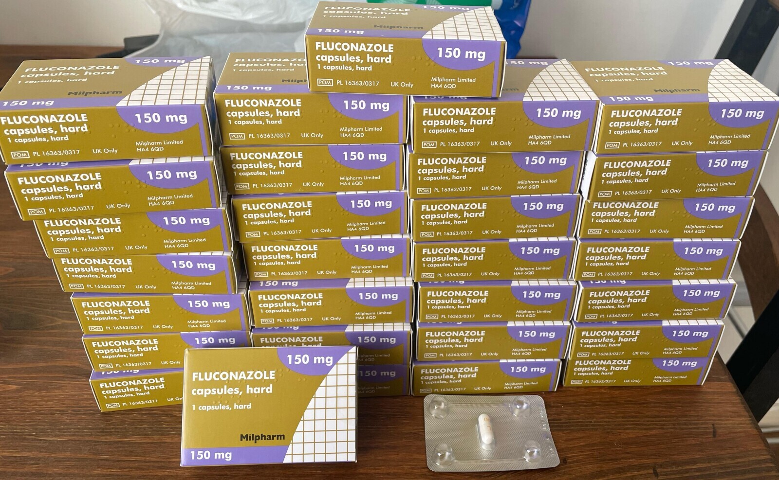 FLUCONAZOLE 150 mg capsules, hard capsules, hard Milpharm 150 mg FLUCONAZOLE 150 mg capsules, hard 150 mg FLUCONAZO 50 mg capsules, ha 150 mg 1 capsules, hard FLUCONAZOLE 4 capsules, hard FLUCONAZOLE capsules.hard capsules, hard Milpharm Limited Milp 1 capsules, hard 1 capsules, hard POM PL 16363/0317 UK Only HA4 6QD 150 mg Milpharm Milpharm 150 mg 150 mg FLUCONAZOLE 150 mg FLUCONAZOLE 150 mg 150 mg capsules, hard FLUCONAZOLE 150 mg FLUCONAZOLE 1 capsules, hard capsules, hard capsules, hard Milpharm Limited capsules, hard 1 capsules, hard 1 capsules, hard PL 16363/0317 UK Only HA4 6QD POM Milpharm Limited Milpharm Limited