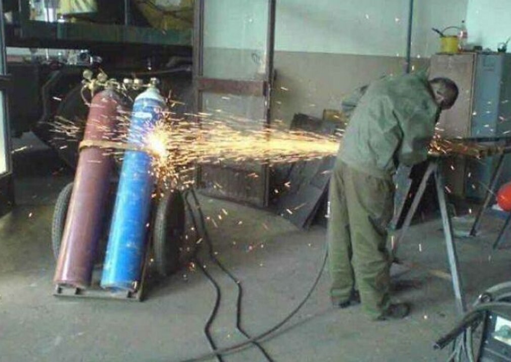 20 Photos Where the Brain Wasn't Involved