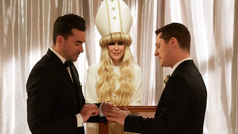 30 Random Bits of ‘Schitt’s Creek’ Trivia That’ll Have You Acting Like a Disgruntled Pelican