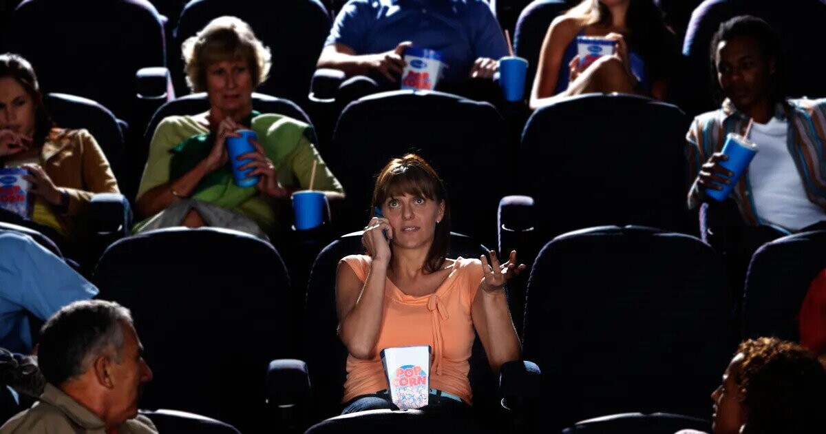 Things People Know Are Irritating And Do Anyway