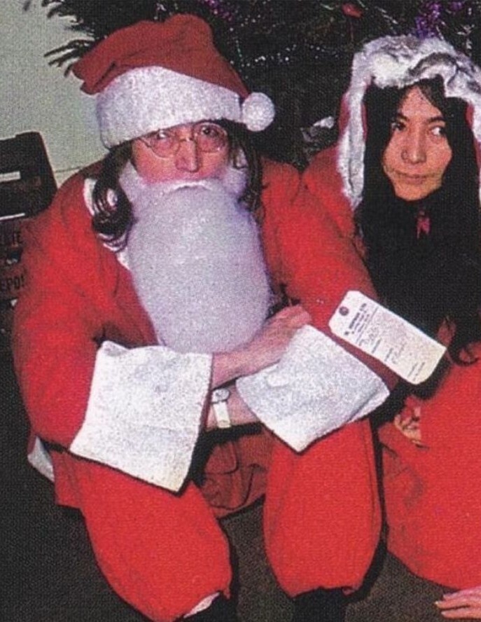 20 Santas That Won’t Be Going Home to Mrs. Clause